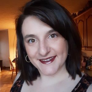 Meet your Posher, Bethany